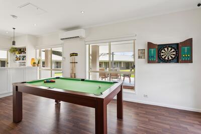 6/104 Country Club Drive