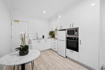204/66 Bainbridge Street