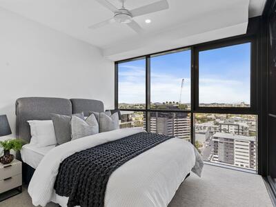 1611/50 Longland Street