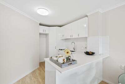 413/61 Explorer Drive