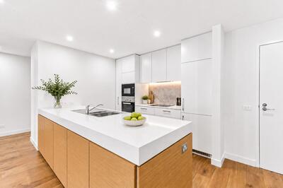003/9 Vine Street