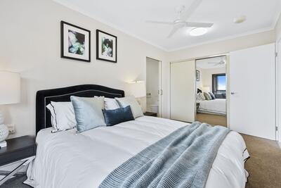 413/61 Explorer Drive