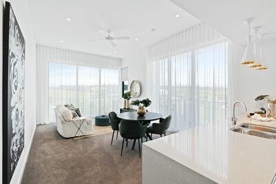 1313/2 Symphony Way