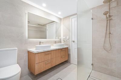 111/6 Hale Road