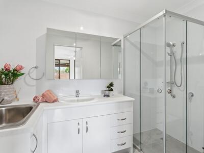 29/239 McCullough Street