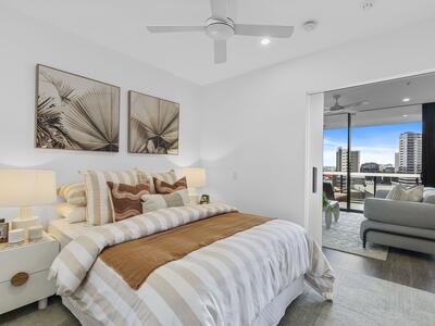 902/50 Longland Street