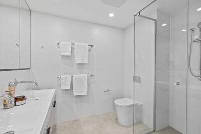 1204/50 Longland Street