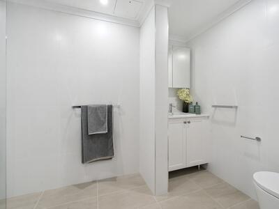 103/6 Hale Road