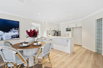 305/148 Smith Street