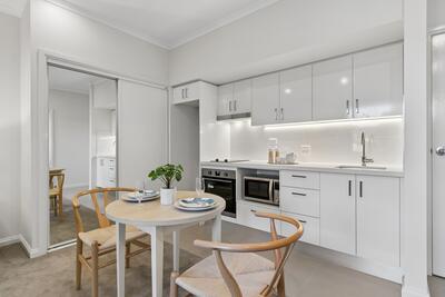 13/6 Melville Park Drive