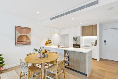 1206/2 Symphony Way