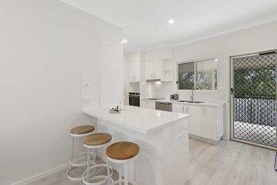 100/21 Gracemere Boulevard