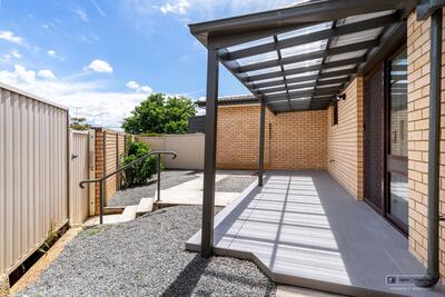 12A/31 Crookston Drive