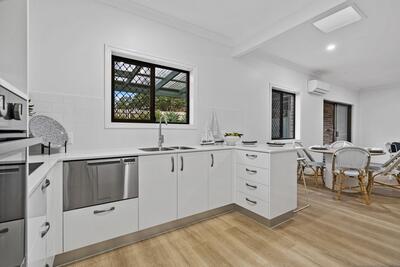 13/83 Freeth Street West