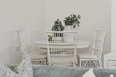 142/42 Roma Road