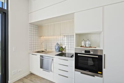 3509/2 Symphony Way