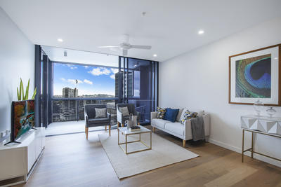 1705/50 Longland Street