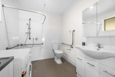 40/92 Taloumbi Rd