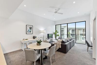 1310/2 Symphony Way