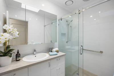 45/330 Springvale Road