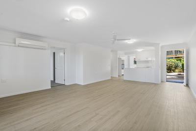 C15/148 Smith Street