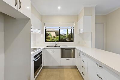 63/37 View Mount Road