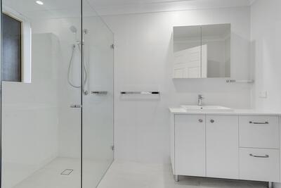 105/10 Minkara Road