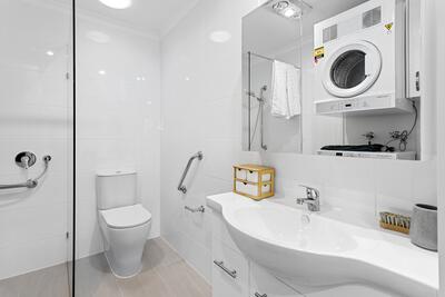 12/104 Country Club Drive