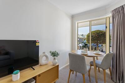 33/104 Country Club Drive