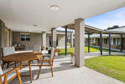 54/104 Country Club Drive