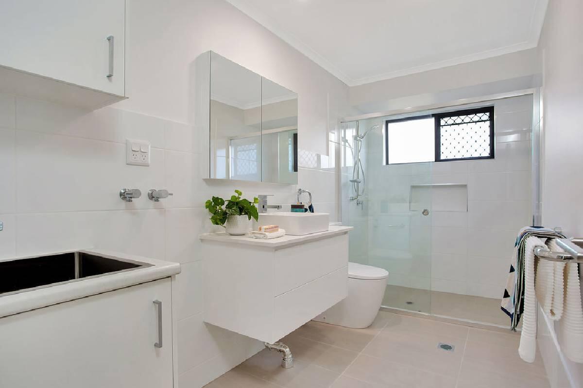 tranquilty-gardens-unit-bathroom