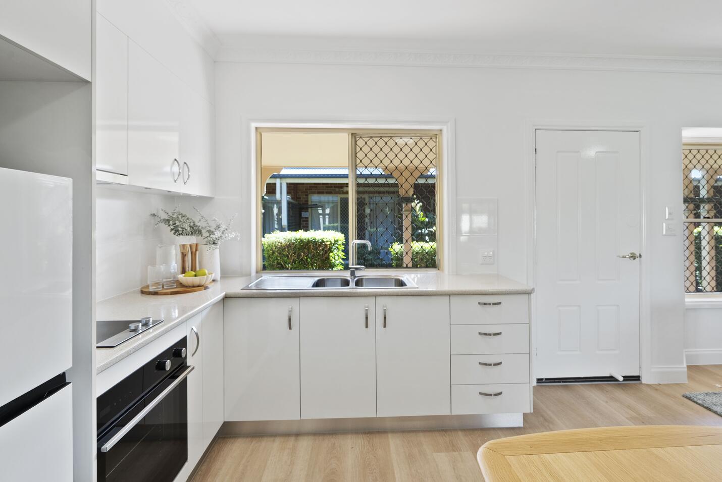 103a0533946ade46347c7e19cb34d41b185c3697