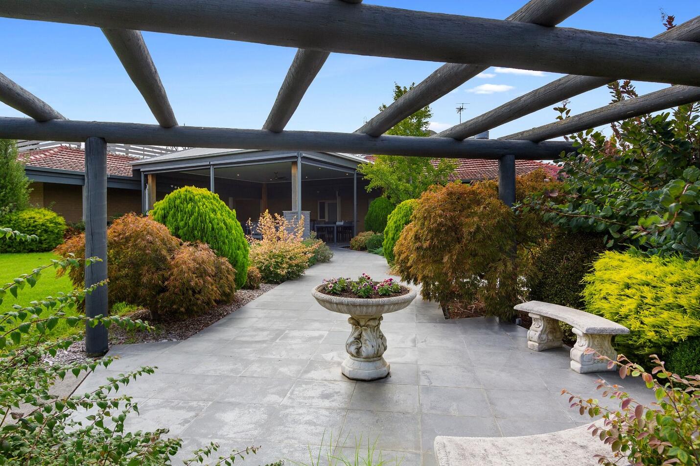 5b1d66f1833b7960e268c4fe4bf9db61f4882e7f