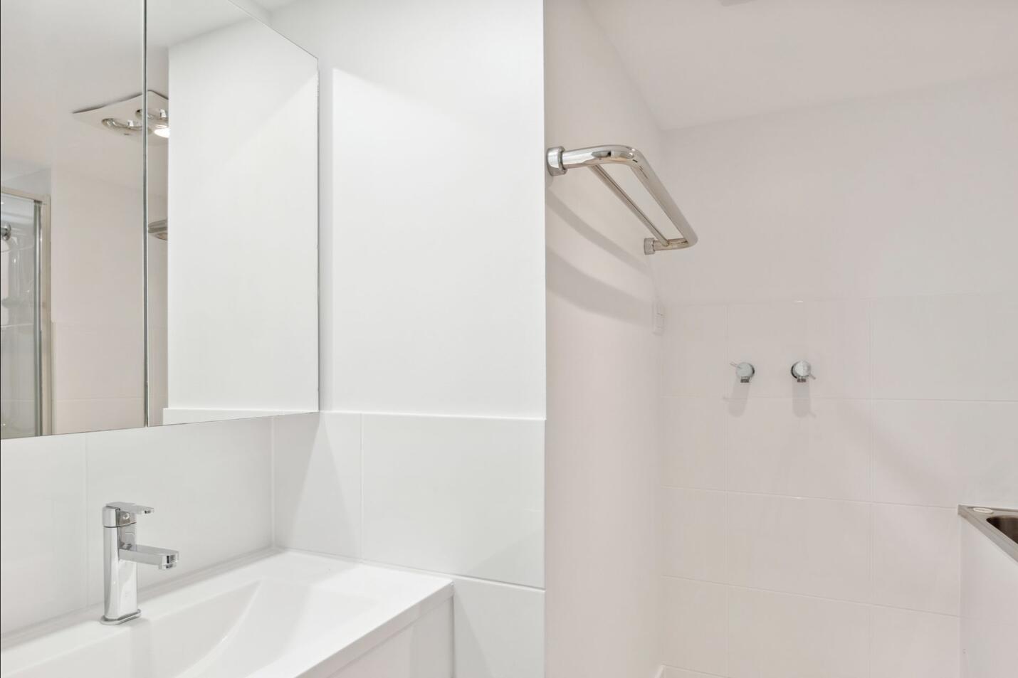 f1f432313e9a033bc29f664bce7ab94236093eea